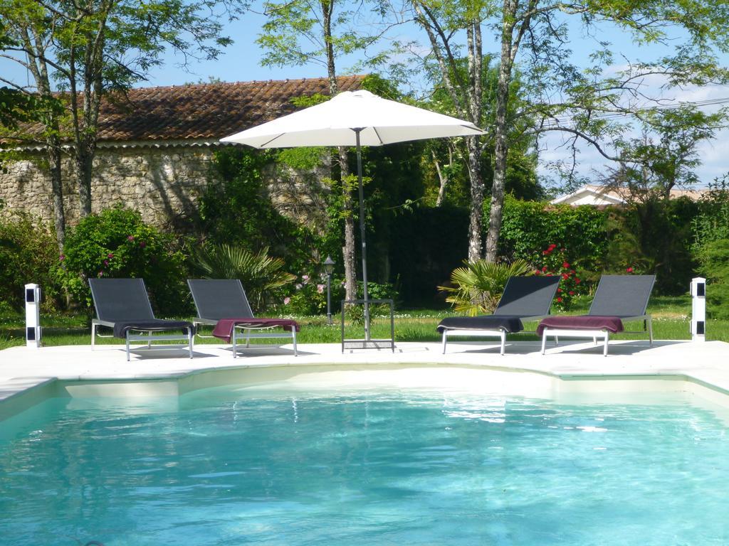 Bed and Breakfast Domaine du Papillon à Lesparre-Médoc Extérieur photo