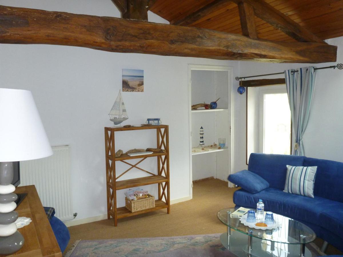Bed and Breakfast Domaine du Papillon à Lesparre-Médoc Extérieur photo